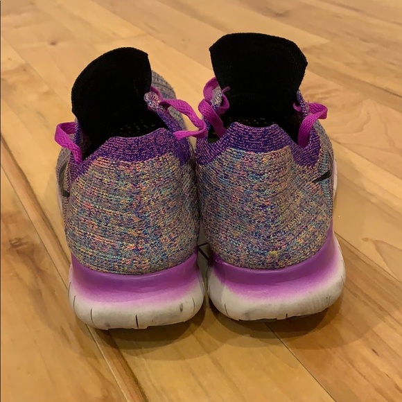 Women’s Nike Flyknit Sneakers - Picture 2 of 7